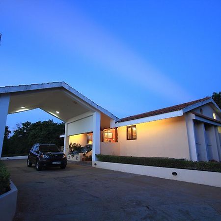 The Ashok Beach Resort Pondicherry Bagian luar foto