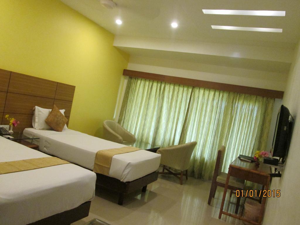 The Ashok Beach Resort Pondicherry Bagian luar foto
