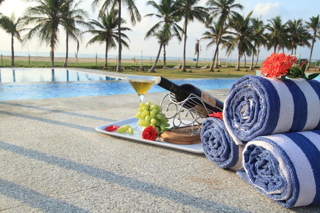 The Ashok Beach Resort Pondicherry Bagian luar foto