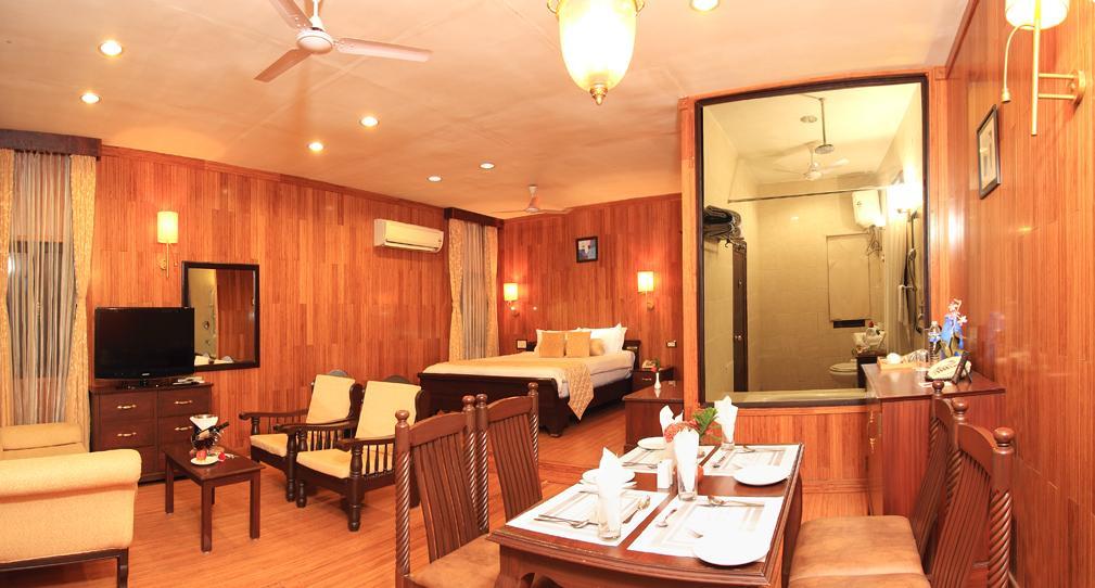The Ashok Beach Resort Pondicherry Bagian luar foto
