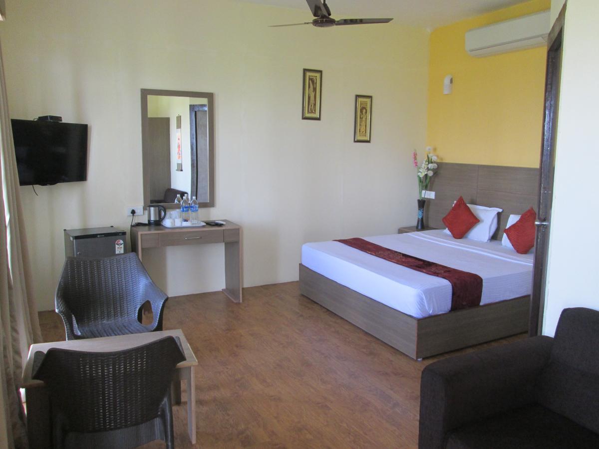 The Ashok Beach Resort Pondicherry Bagian luar foto